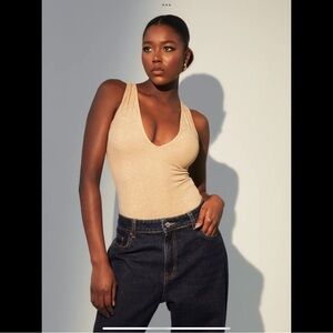 Shimmer Deep V Bramisuit - Champagne Sparkle - M